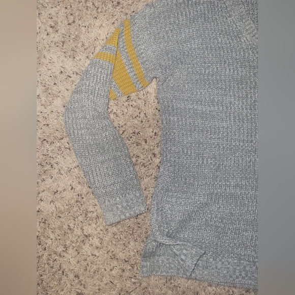 Poof New York V-Neck Sweater Women's Sz Lg - Picture 4 of 10